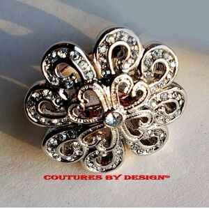 St. Johns Crystal Double Hearts Ring sz 8 1/2